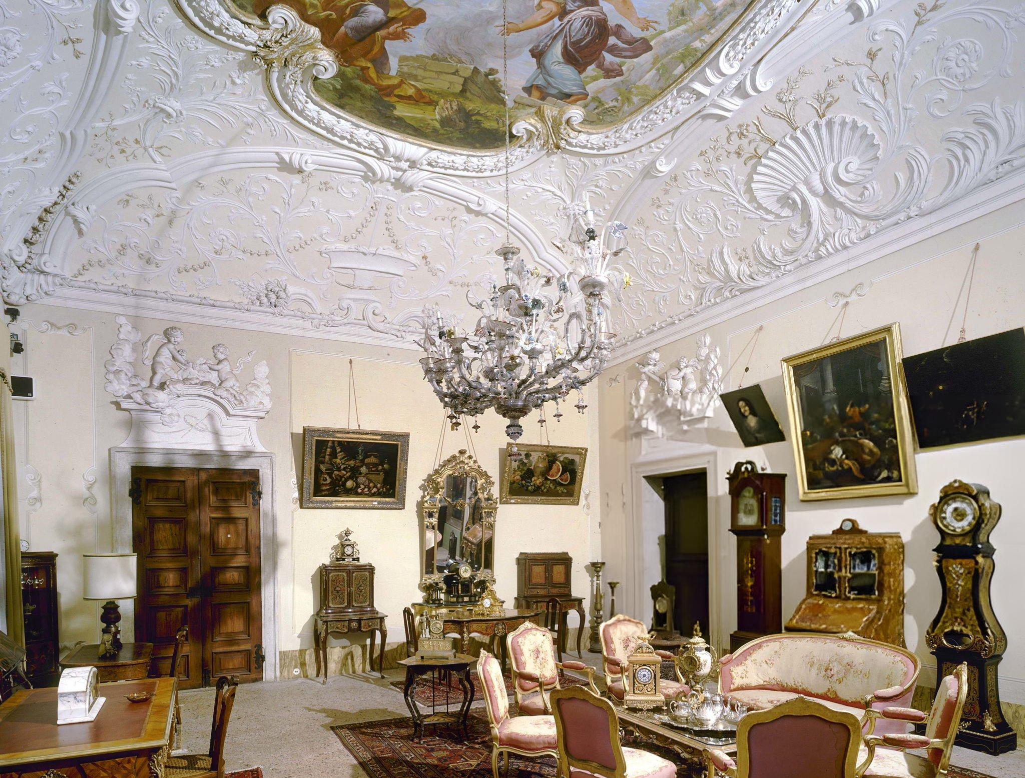 Villa Painting Dubai